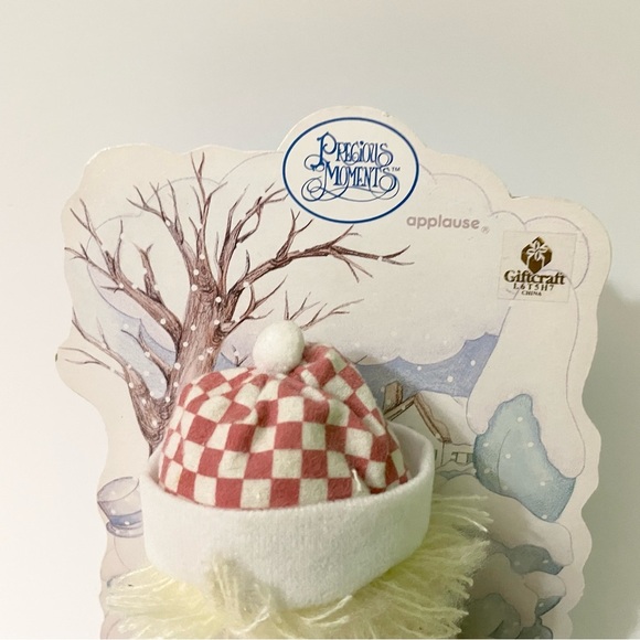 Vintage 1991 Applause Precious Moments Winter Bird Seed Feeding Girl Doll - Picture 3 of 12